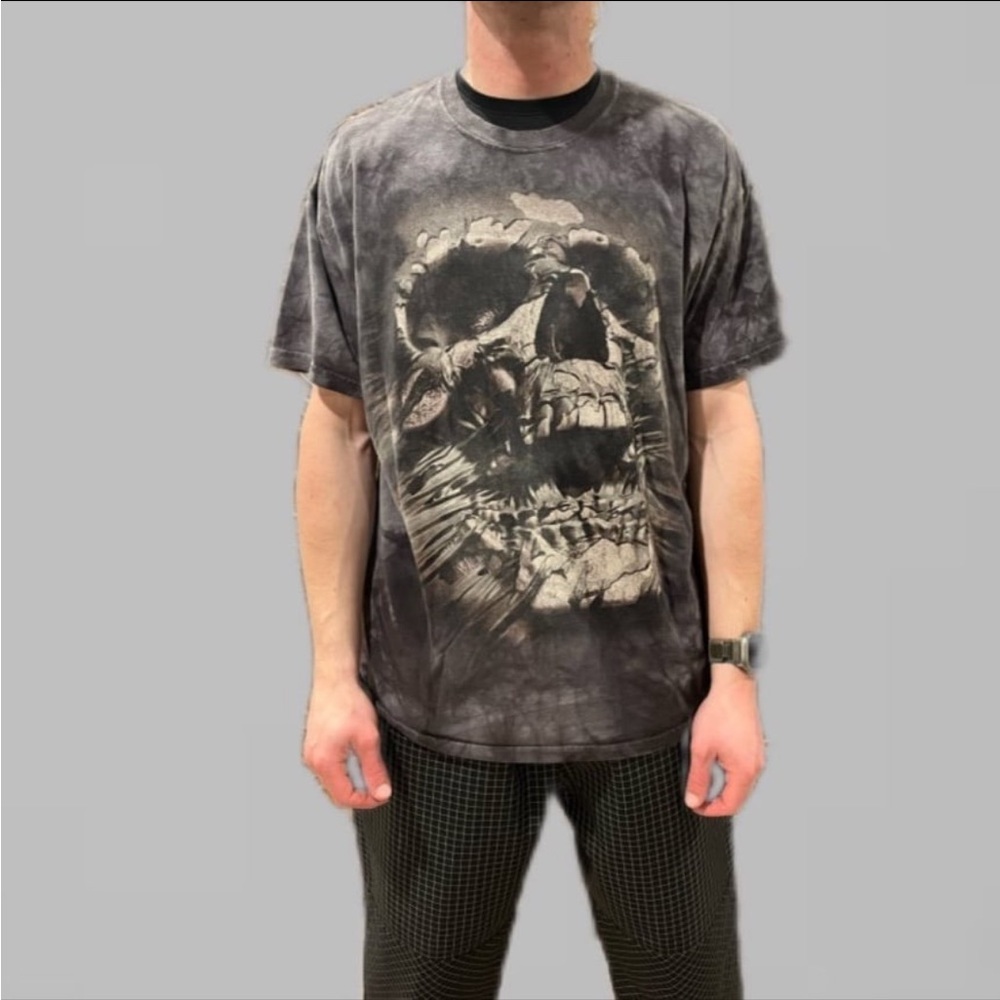 The Mountain Dark Gray Skull Graphic Tee